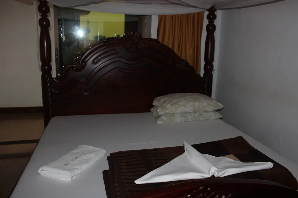 Minister'S Village Hotel Kampala Bed & Breakfast